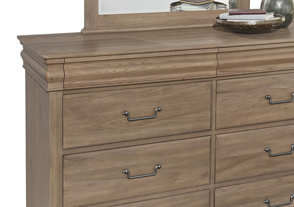 Vaughan Bassett Vista 8-Drawer Dresser in Natural Oak